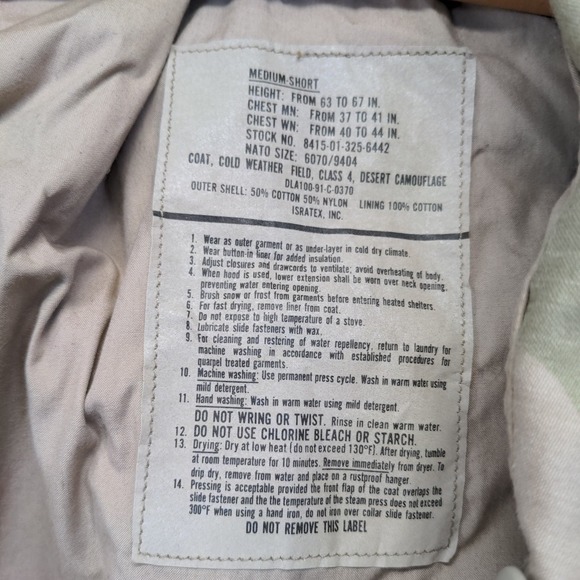 U.S. Air Force Men's Cold Weather Class 4 Field Coat Desert Camouflage M Short - Picture 6 of 15